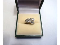9ct white gold cultured pearl and diamond engagement ring