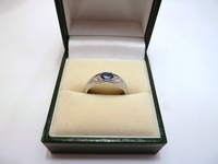 9ct white gold blue topaz and diamond set ring