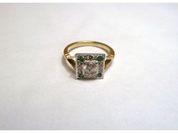 18ct palladium diamond emerald sqaure cluster ring with split shoulders